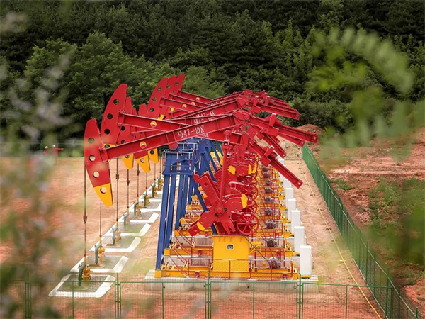 華北油田煤層氣（qì）高效（xiào）增（zēng）產(圖（tú）1)